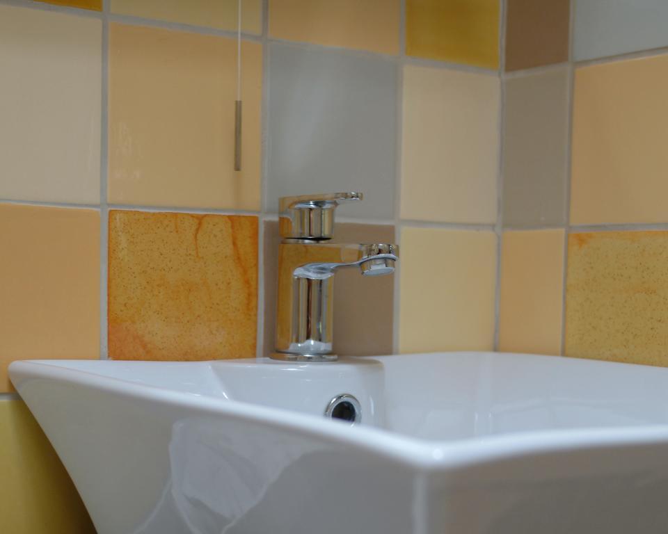 Rhosygilwen Courtyard Bed & Breakfast Cilgerran Rom bilde